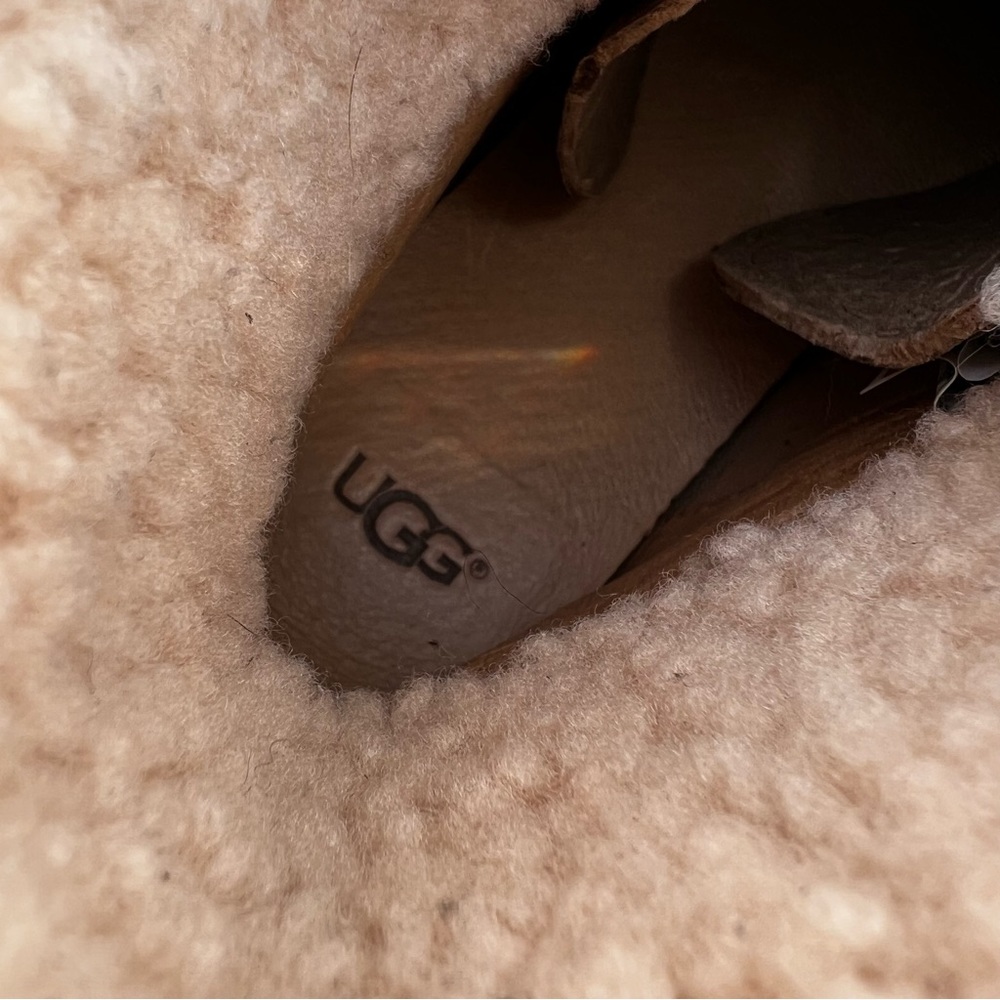 💯UGG STARLYN CHARCOAL SNEAKERS - WOMEN'S - Picture 11 of 15